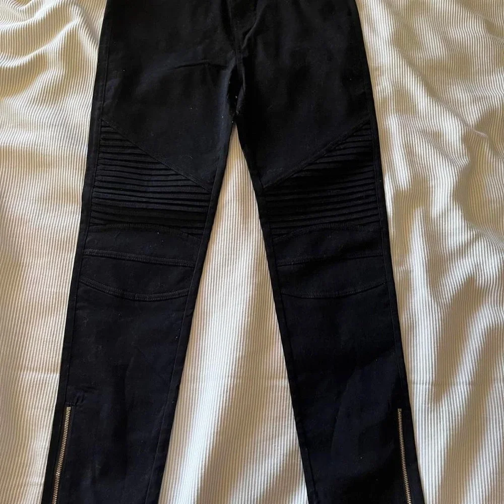 'Girls Cozi Bear Boutique black moto pants with zipper details, size XL